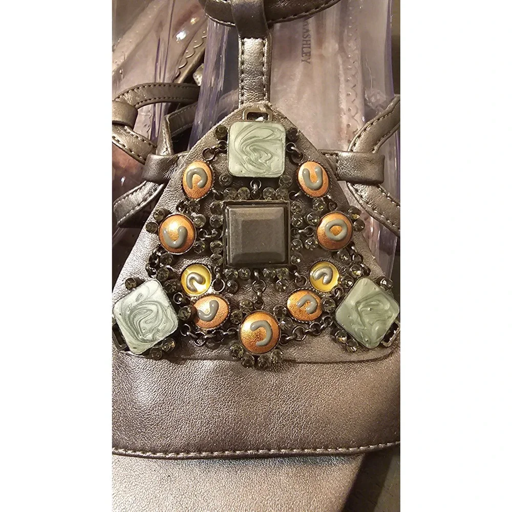 Laura Ashley embellished silver‎ sandal size 10